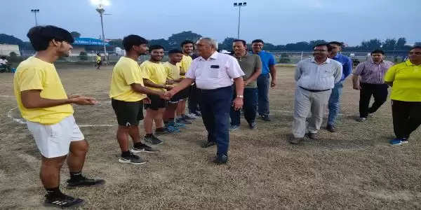 बीएचयू में अंतर संकाय हैंडबॉल टूर्नामेंट शुरू, सोशल साइंस फैकेल्टी ने पहला मैच जीता