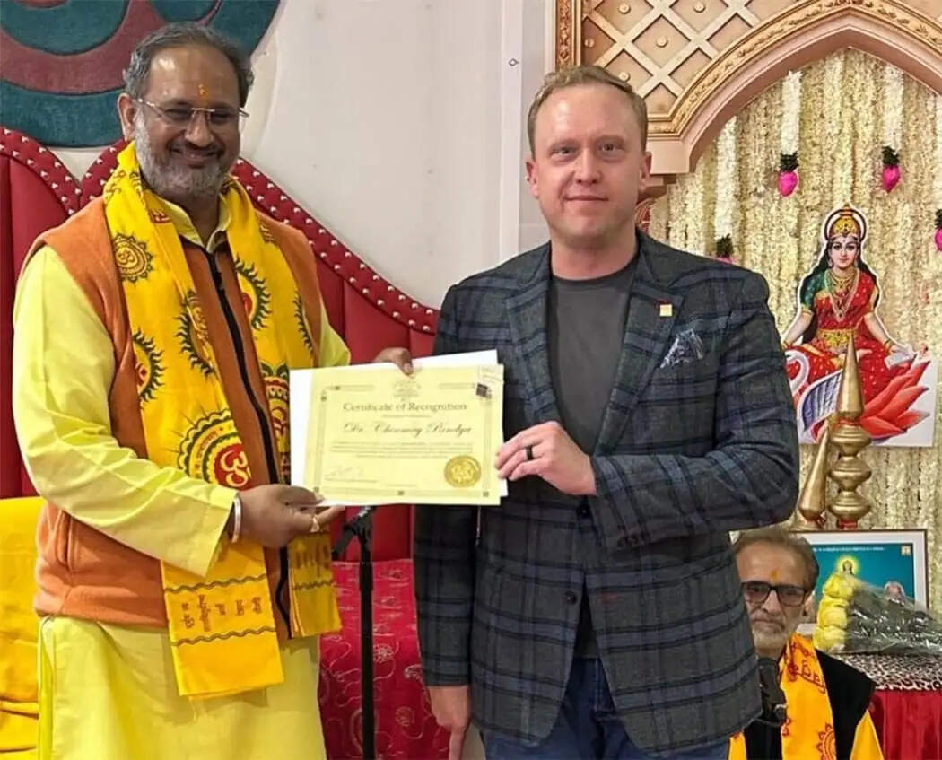 कनाडा सरकार की ओर से कैलगरी नगर ने किया गायत्री परिवार का सम्मान