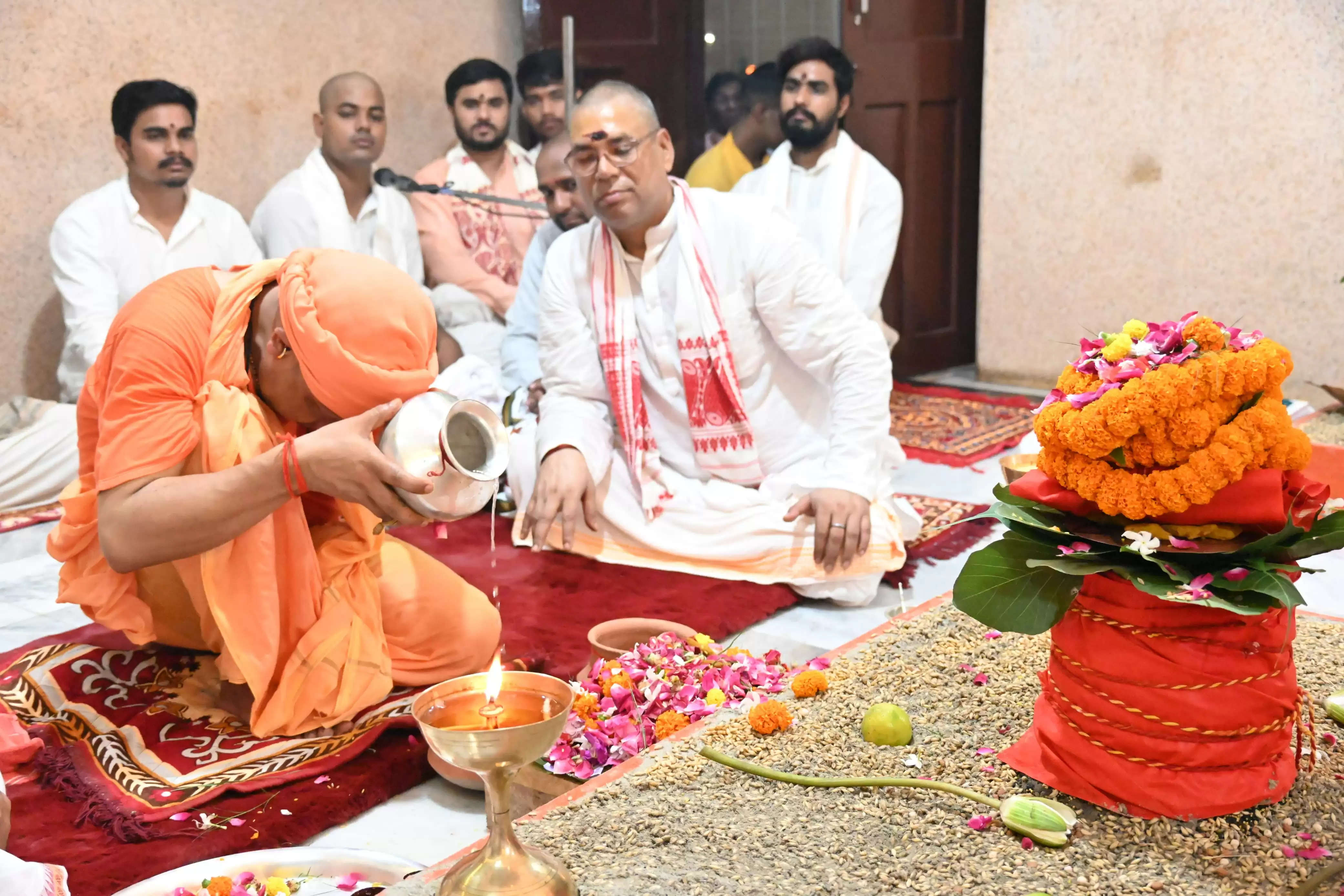 गोरक्षपीठाधीश्वर के सानिध्य में शारदीय नवरात्र का विशेष अनुष्ठान प्रारंभ