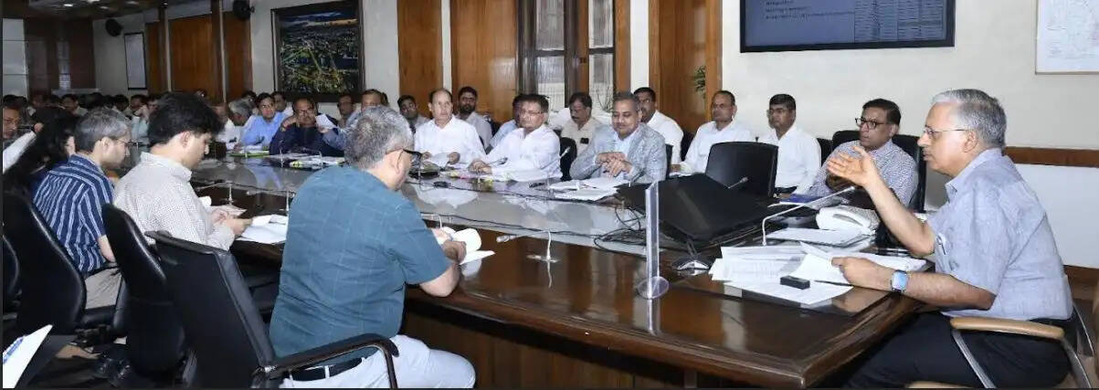कार्ययोजनाओं का समयबद्ध एवं पारदर्शी क्रियान्वयन हो सुनिश्चित : मुख्य सचिव