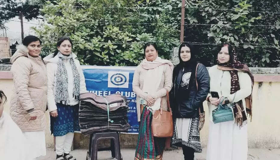 इनर व्हील क्लब शहर में बांटे कंबल