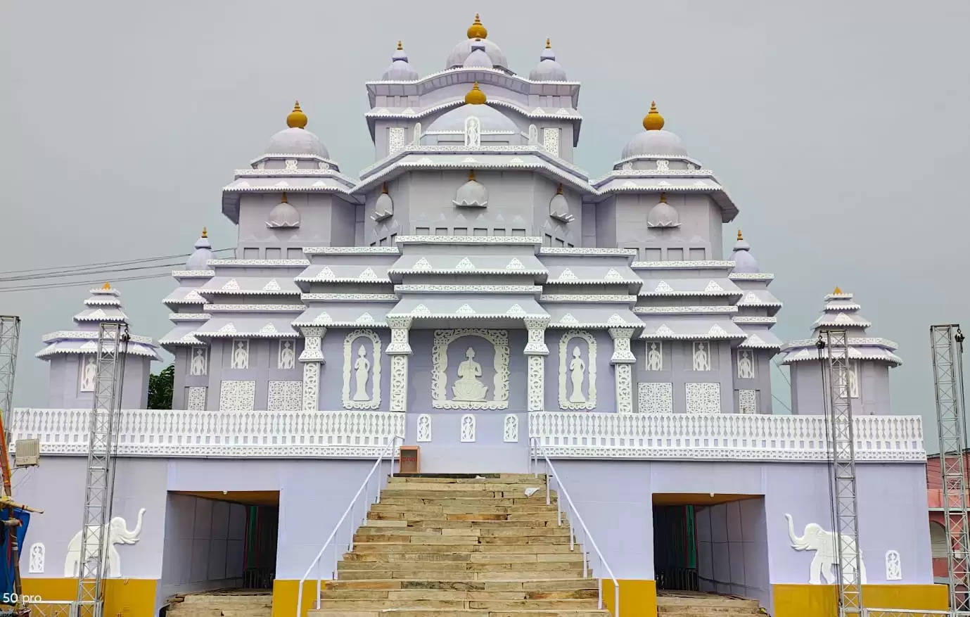 पीपराकोठी में दिखेगा वृन्दावन के प्रेम मंदिर का दृश्य