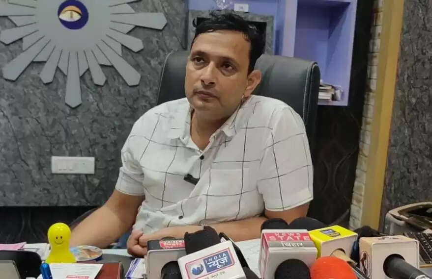 नेत्रों को रोशनी देने वाले डॉ विकास पांडे जनसुराज से शुरू करेंगे राजनीतिक पारी