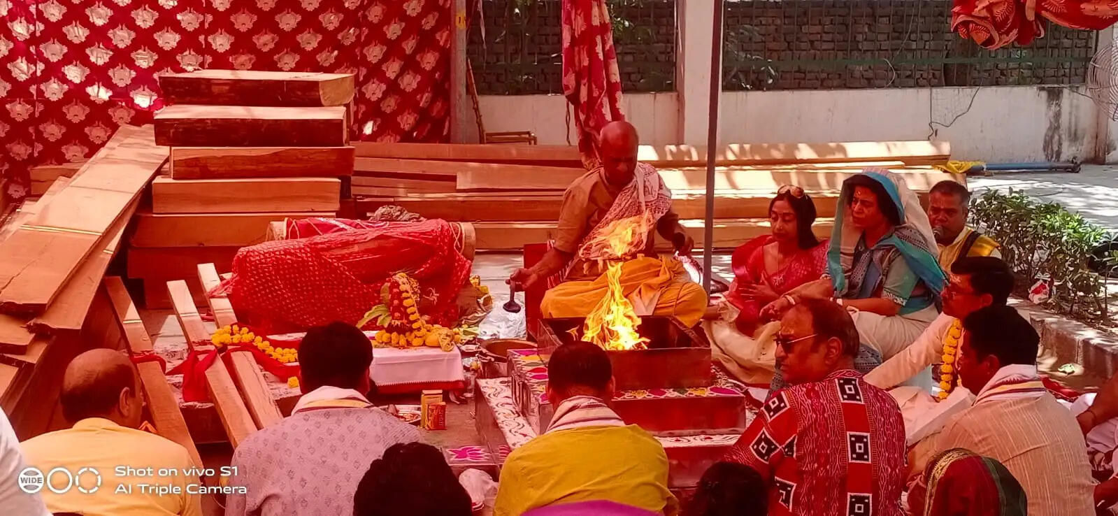 भगवान जगन्नाथ के तीन रथों के निर्माण कार्य का शुभारंभ, ओडिशा के जंगलों से लाई गईं लकड़ियां