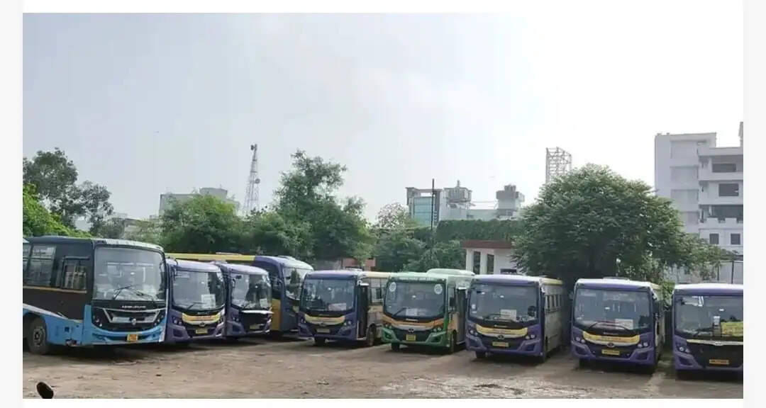 नालंदा जिले में सरकारी बसकर्मियों की हड़ताल 40 बसों का परिचालन ठप
