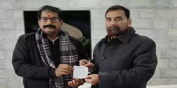 अधिवक्ता दीपक कुमार अभिषेक ने जदयू की औपचारिक सदस्यता ग्रहण की