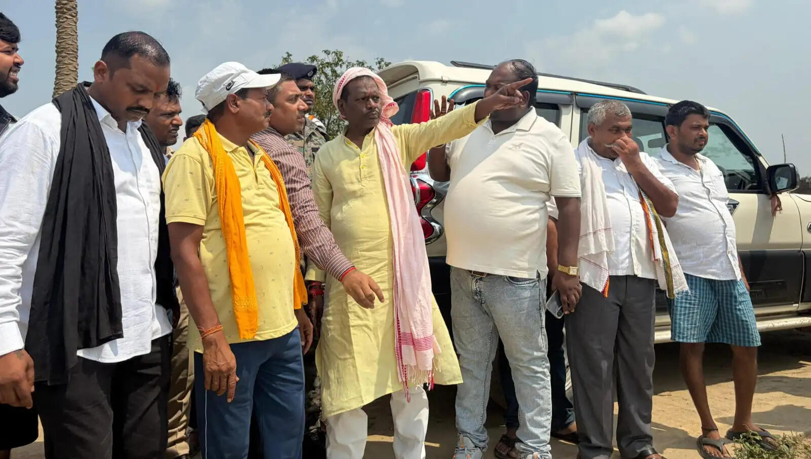 सांसद ने लिया कटावरोधी कार्यों का जायजा