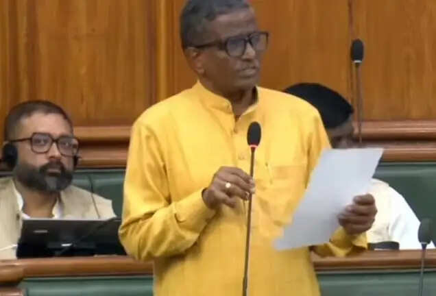 बगहा विधायक ने रतवाल चौक से चखनी&nbsp; एनएच-727 तक सड़क चौड़ीकरण की उठाई मांग