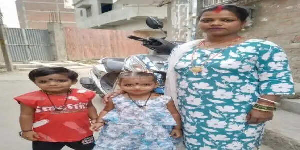 रहस्यमय हालात में दो मासूम बेटियों संग पत्नी लापता