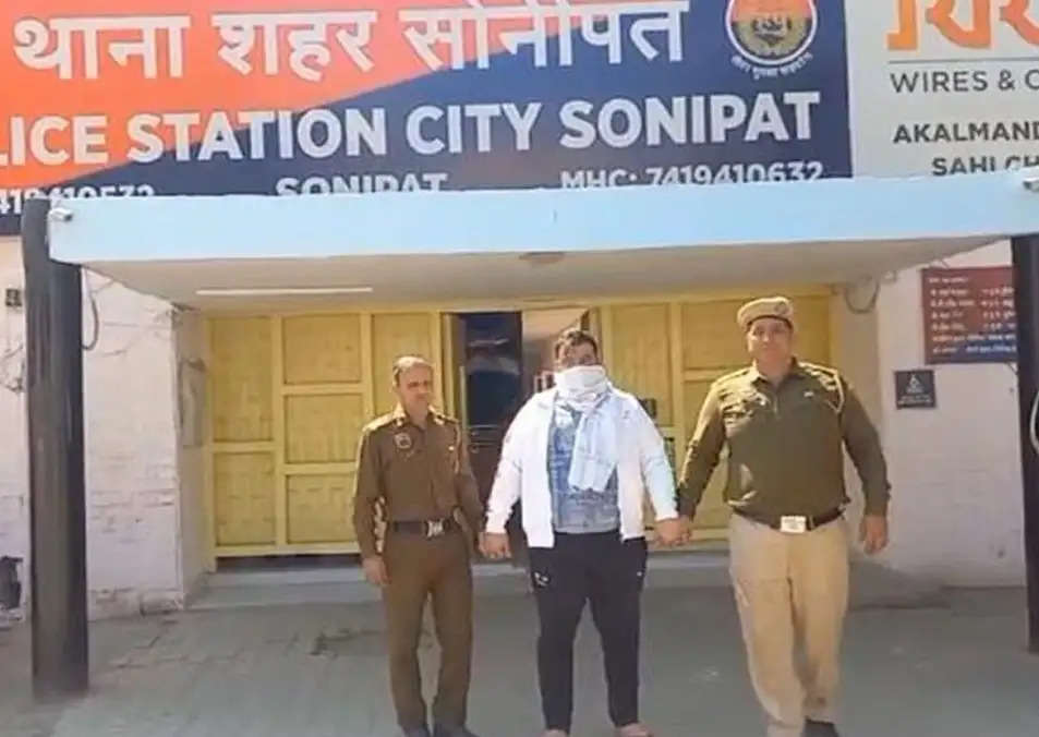 सोनीपत के डिप्टी मेयर पर इंस्पेक्टर का अपहरण कर पीटने का आरोप