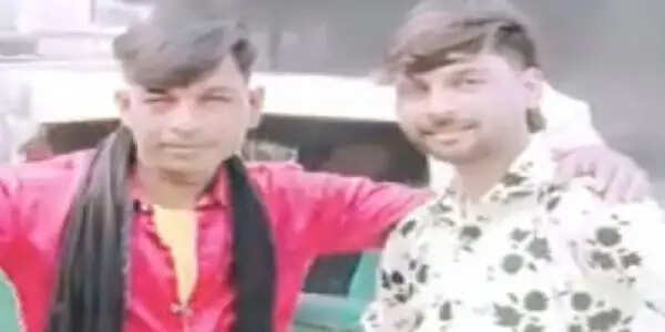 सड़क हादसे में मोटरसाइकिल सवार दो सगे भाइयों की मौत