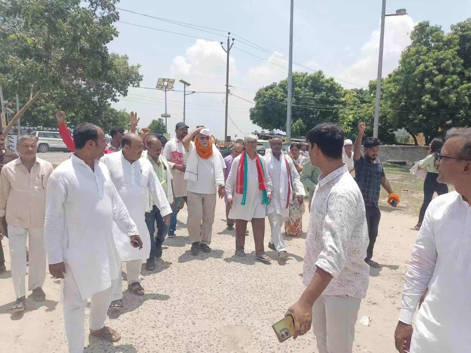 महात्मा गांधी के कर्मभूमि पहुंचे गांधी के प्रपौत्र तुषार को किया गया अपमानित