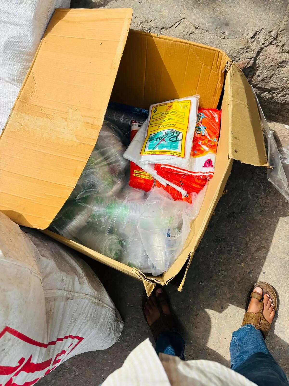 सिंगल यूज प्लास्टिक गोदाम पर मारा छापा, लगाया एक लाख का जुर्माना