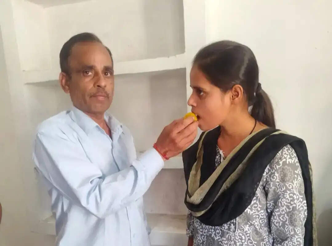 पीसीएस 2024 : सीतापुर की पूर्णिमा ने 96वीं और अंशू ने हासिल की 99वीं रैंक