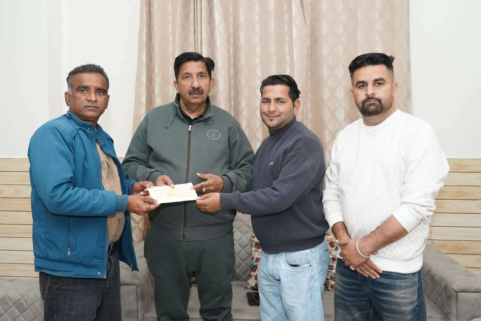 प्रेस क्लब हरोली को उपमुख्यमंत्री मुकेश अग्निहोत्री ने दिए 51 हजार रुपये, क्लब ने जताया आभार