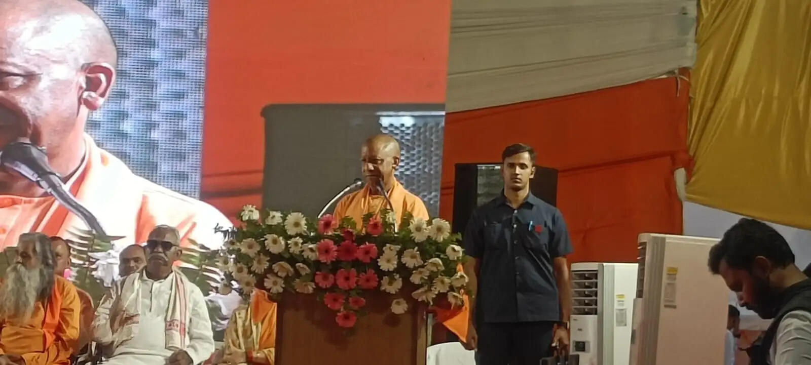पिछ्ली सरकारों में ताल-पोखरों पर होता था कब्जा, हम कर रहे संरक्षण : सीएम योगी