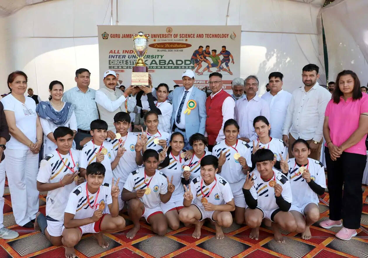 हिसार : आल इंडिया सर्कल कबड्डी प्रतियोगिता के महिला वर्ग में सीआरएसयू जींद की टीम बनी विजेता