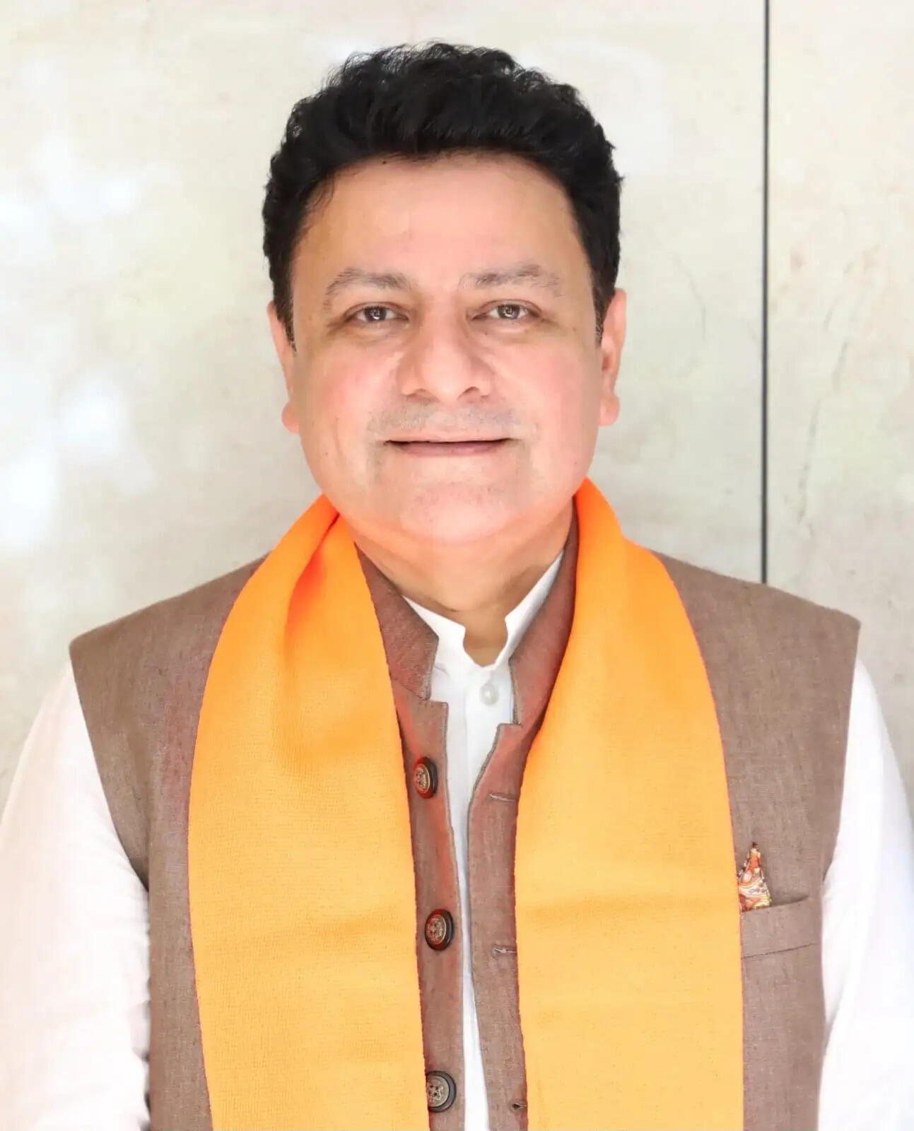 शिलान्यास पट्टिका हटाने पर भड़के सुधीर शर्मा, एमसी कमिश्नर के खिलाफ लाएंगे विशेषाधिकार हनन प्रस्ताव
