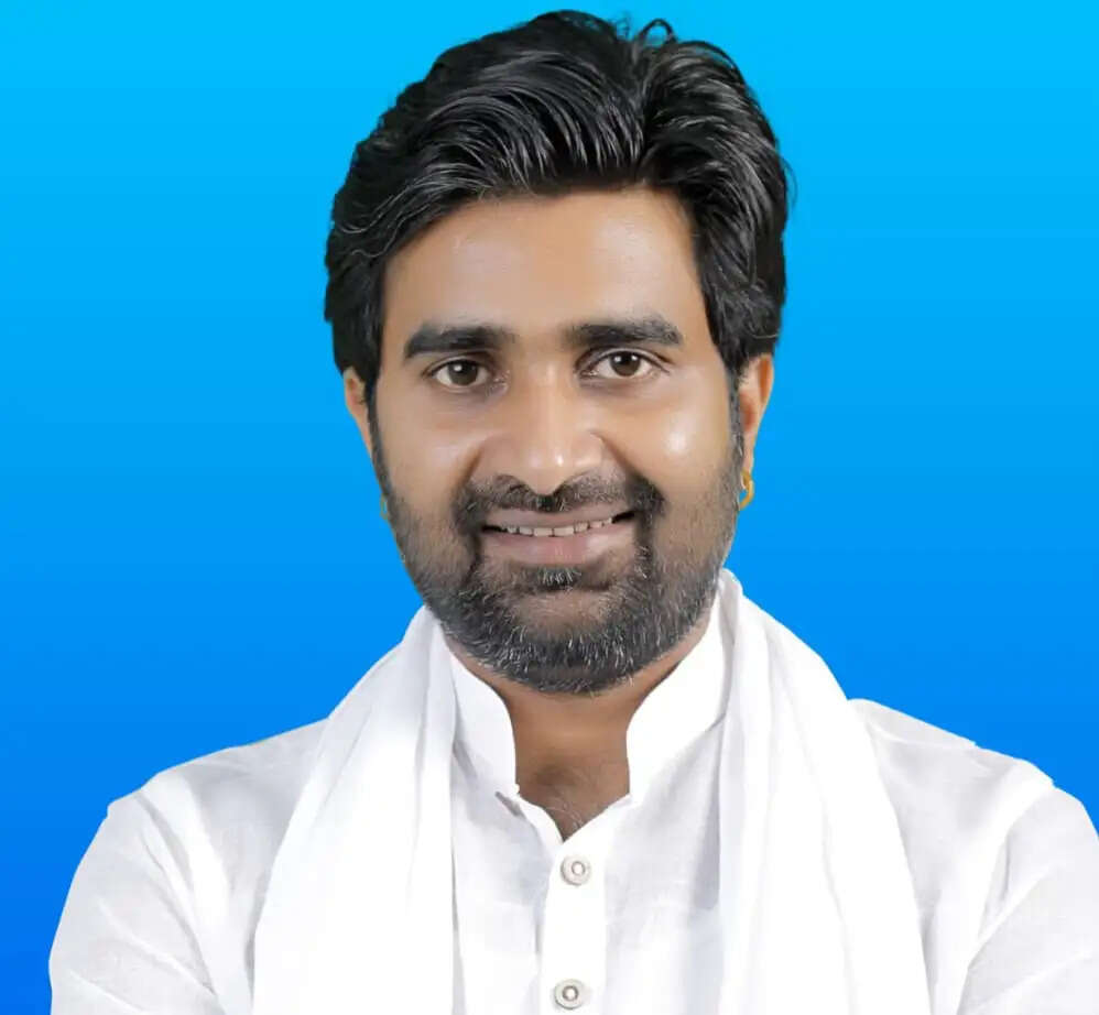 बिहार एसटीएफ ने एक लाख के इनामी मोतिहारी के मेयर पति देवा गुप्ता को किया गिरफ्तार