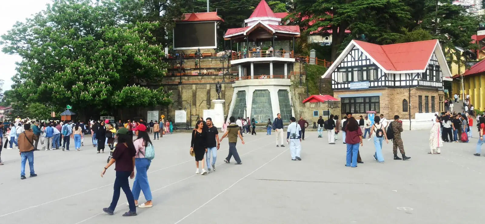 हिमाचल में मैदानों से पहाड़ों तक बढ़ी तपिश, 21-22 मई को आंधी-बारिश का येलो अलर्ट