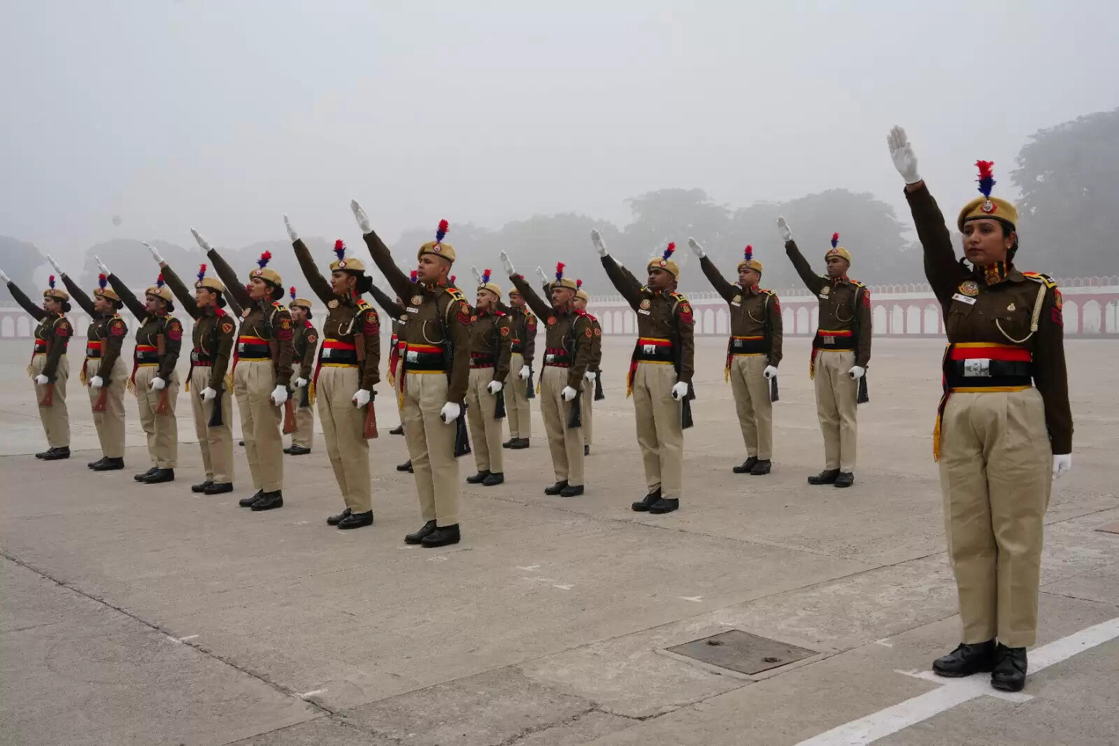 दिल्ली पुलिस अकादमी में पासिंग आउट व शपथ समारोह