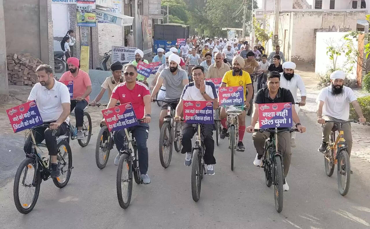 सिरसा: नशा व्यक्ति ही नहीं, पूरे परिवार व समाज को खोखला कर देता है: एसपी