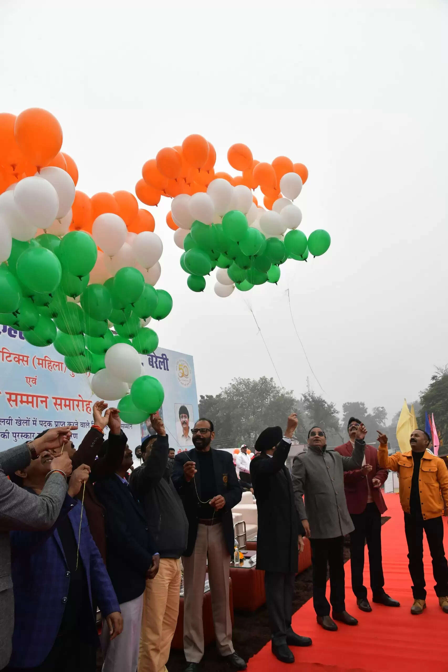 एमजेपीआर विश्वविद्यालय में 50वीं अंतर महाविद्यालयी एथलेटिक्स प्रतियोगिता में खिलाड़ियाें ने जीते पदक