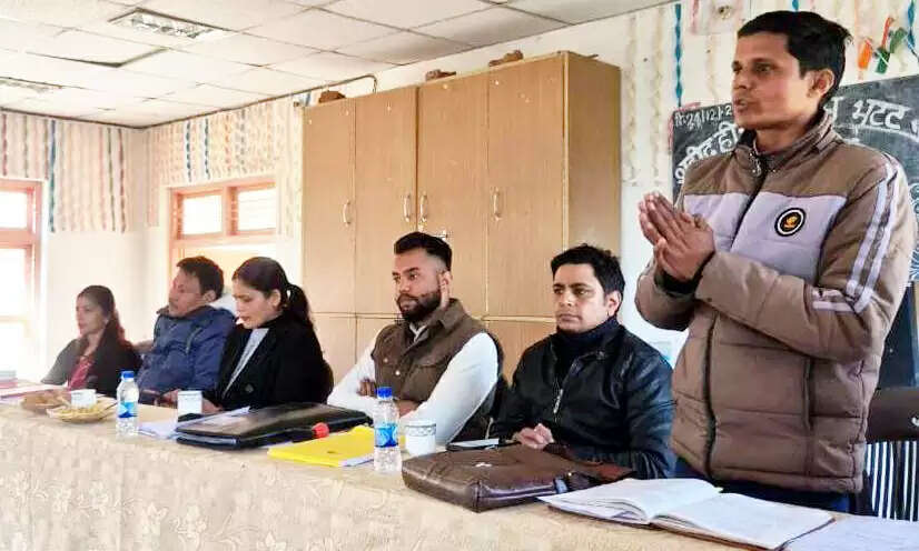 आदर्श ग्राम सभा के रूप में विकसित करने का संकल्प