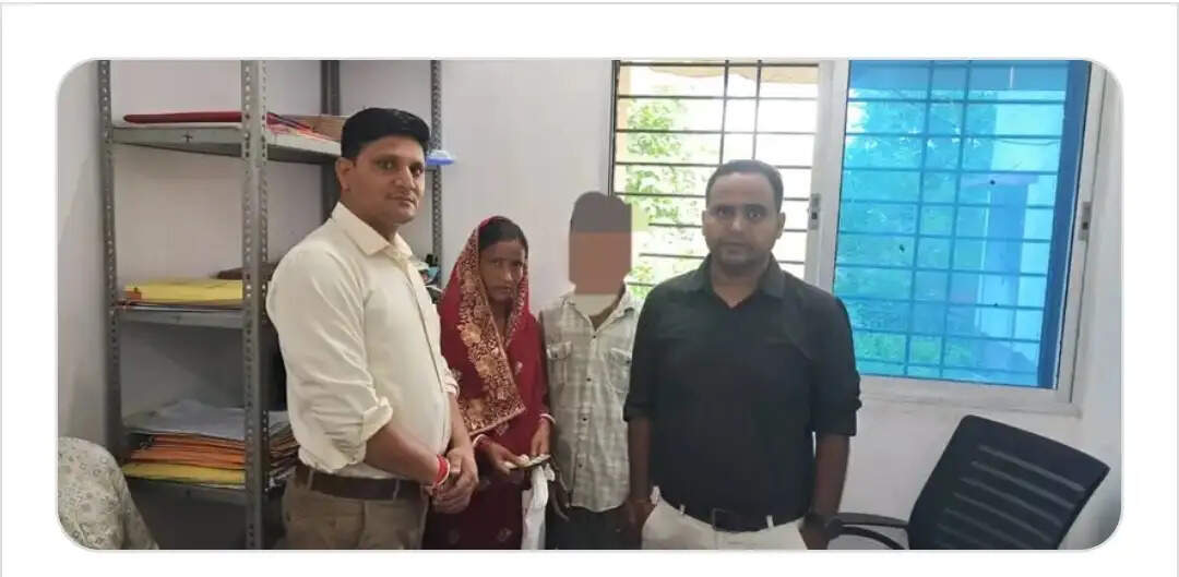 नालंदा जिले में बाल श्रम के मुक्त कराए गए बच्चे को मिली तत्काल आर्थिक सहायता