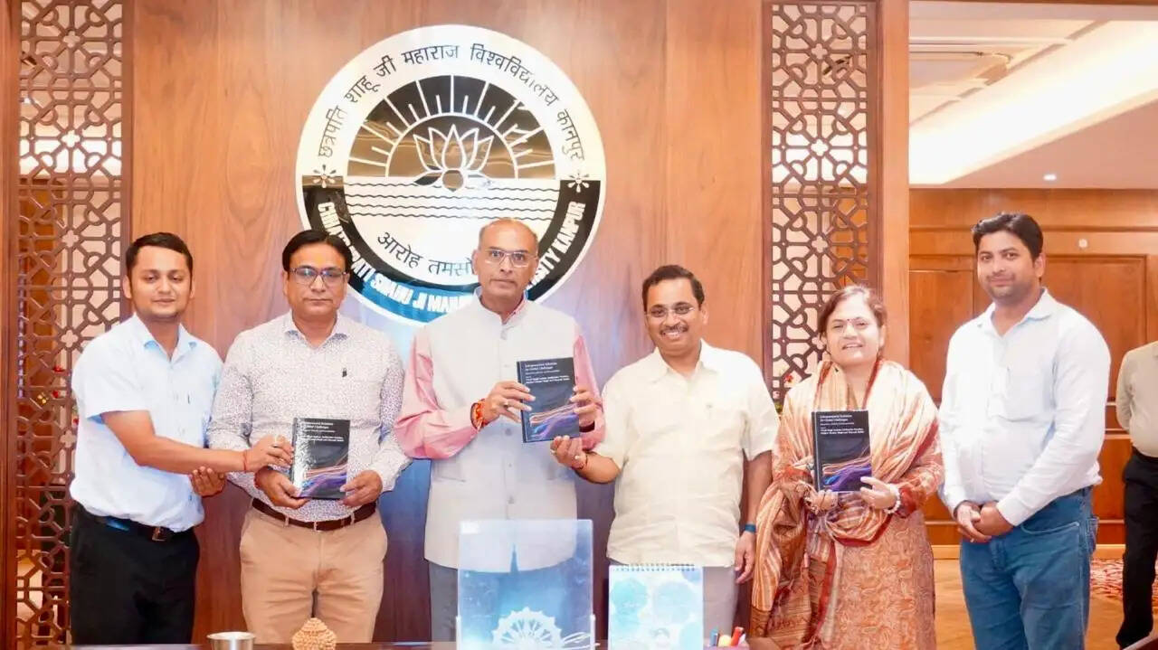 सीएसजेएमयू की अंतरराष्ट्रीय पुस्तक को मिली वैश्विक पहचान, वेब ऑफ साइंस में हुई अनुक्रमित : प्रो. विनय कुमार पाठक