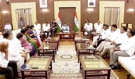 बीआरएस ने राज्यपाल से की कांग्रेस सरकार के खिलाफ शिकायत, निष्पक्ष जांच की मांग