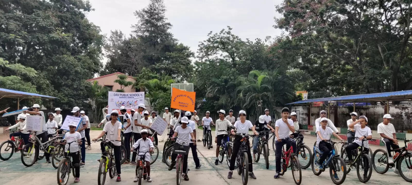 एसआर डीएवी में मना डीएवी स्कूल स्थापना दिवस