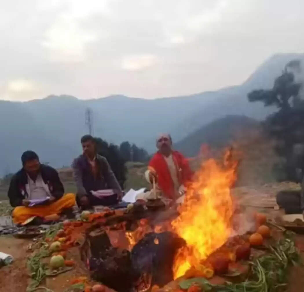 पहाड़ के काश्तकार देवताओं के दरबार में, बारिश की प्रार्थना