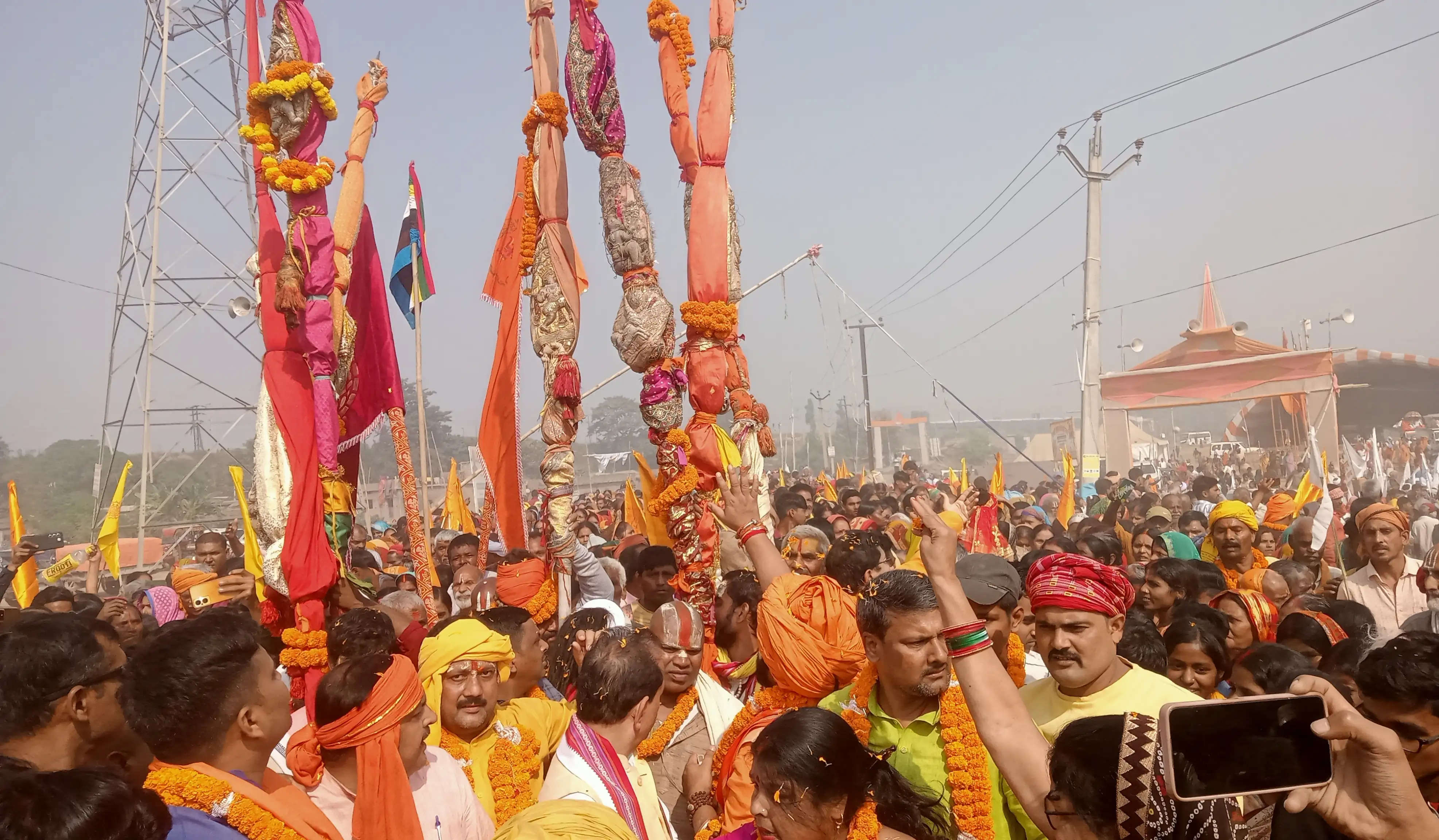 सिमरिया कुंभ : अंतिम शाही स्नान में उमड़ा देश भर के साधु-संत और श्रद्धालुओं का सैलाब