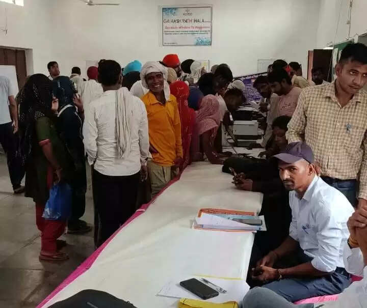 पलवल: विमुक्त घुमन्तु वर्ग को लाभ देने के लिए गांव सैंडोली में लगाया गया मेला