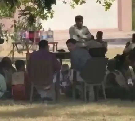 (संशोधित) पश्चिम बंगाल के सूरत में आईबी ने संदिग्ध 134 बांग्लादेशियों से की पूछताछ