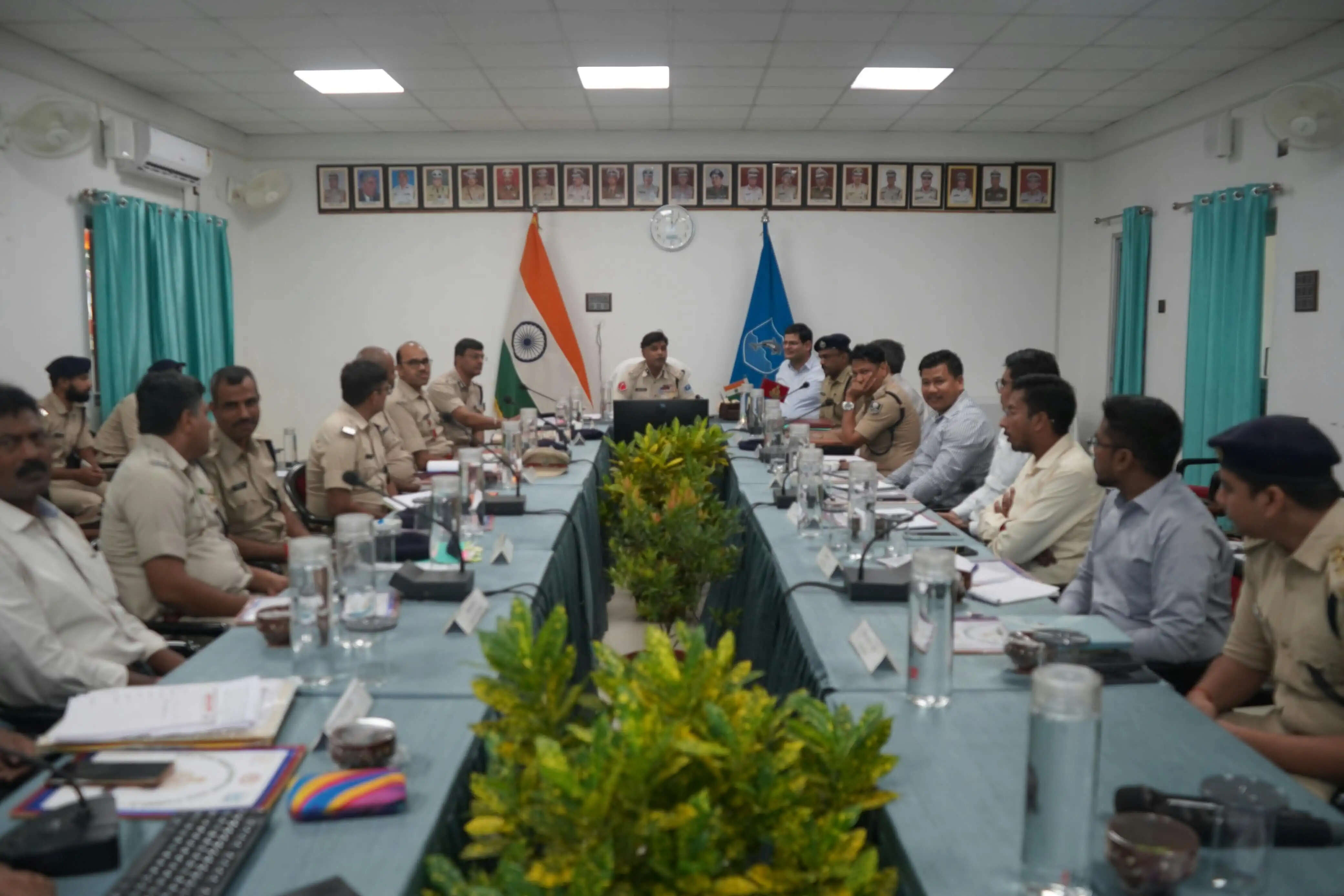 एसएसबी कैंप में सेक्टर लेवल लीड इंटेलिजेंस एजेंसी की बैठक में सुरक्षा एवं समन्वय से जुड़े दिए गए निर्देश