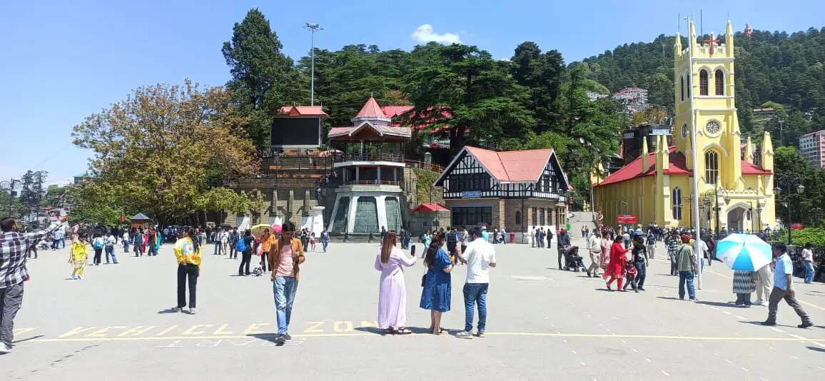 हिमाचल में बारिश, तूफान और बिजली गिरने की चेतावनी, आठ जिलों में येलो अलर्ट