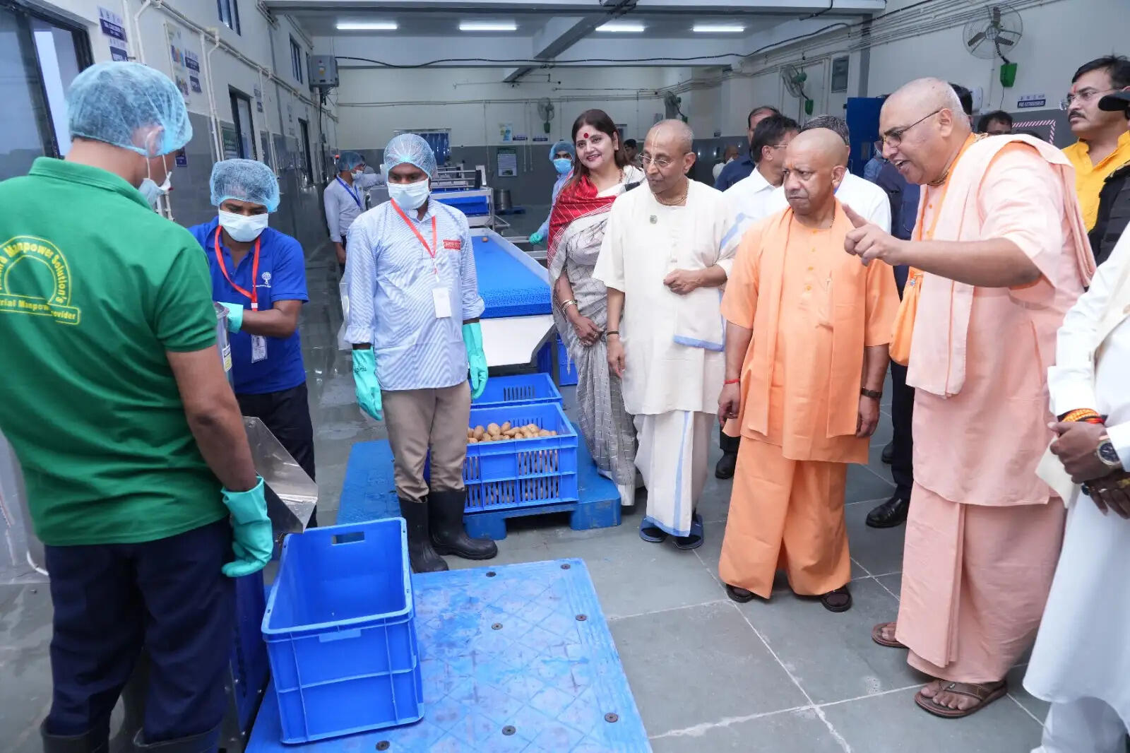 स्वस्थ रहने के लिए स्वस्थ व स्वच्छ आहार-विहार आवश्यक : मुख्यमंत्री याेगी