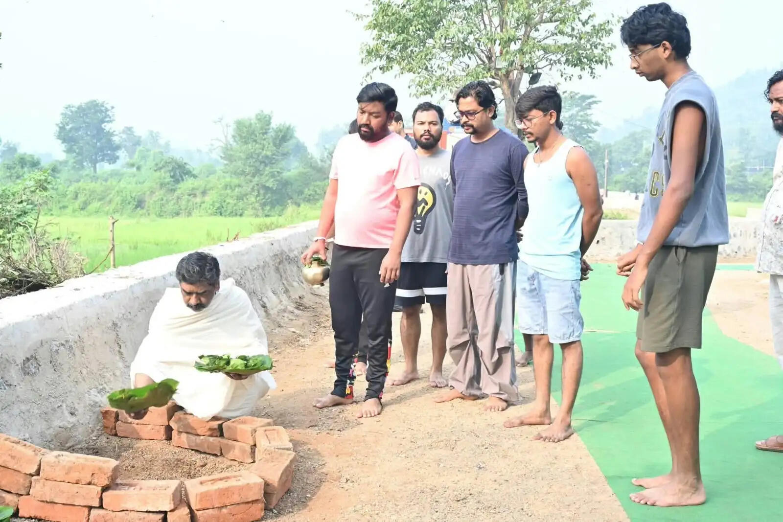 मुख्यमंत्री हेमंत नेमरा में दिखा रहे संस्कार, स्मृतियां और परंपरा