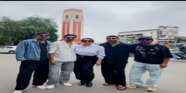 'बेबी डू डाई डू' की टीम ने देहरादून में दर्शकों का जताया आभार
