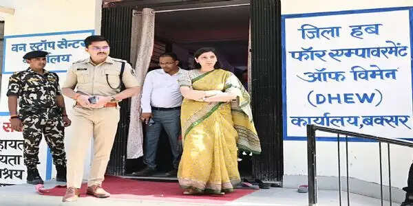 वन स्टॉप सेंटर में पीड़ित महिलाओं के सशक्तिकरण पर जोर