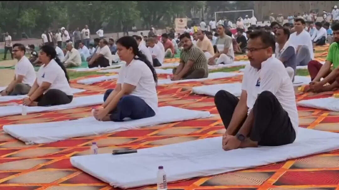 खेल राज्य मंत्री गौरव गौतम ने पलवल में कहा:योग अपनाएं, स्वस्थ भारत बनाएं