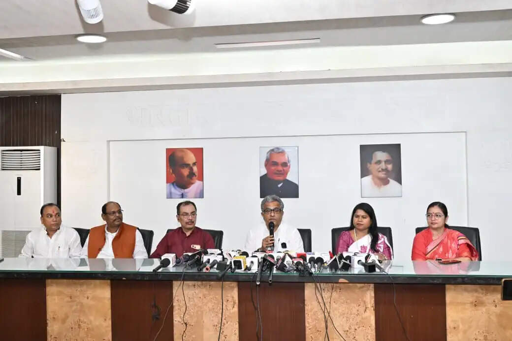 झारखंड के छात्रों पर लाठीचार्ज दुर्भाग्यपूर्ण, विपक्ष की दोहरी नीति पर सवाल: नीतीश मिश्रा