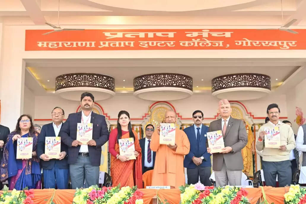 महाराणा प्रताप शिक्षा परिषद से जुड़े शैक्षणिक संस्थानों के विद्यार्थियों ने निकाली शोभायात्रा , दिखा अनुशासन