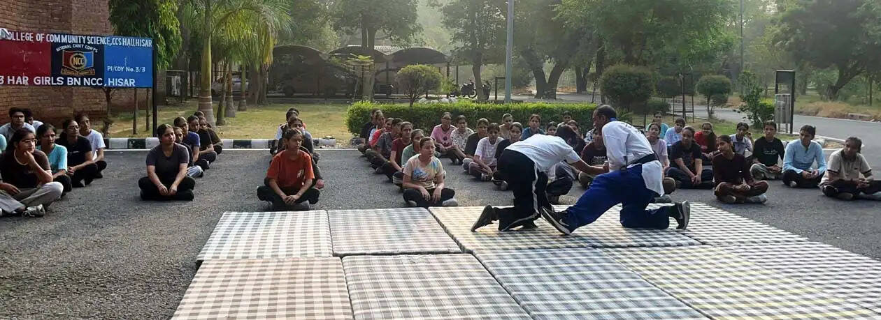 हिसार : वर्तमान समय में आत्मरक्षा एक महत्वपूर्ण कौशल : डॉ. मोनिका