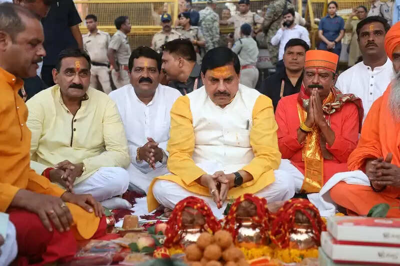 माँ क्षिप्रा के कल कल बहते शुद्ध जल के साथ होगा सिंहस्थ का भव्य आयोजन: मुख्यमंत्री डॉ. यादव