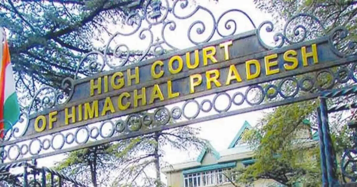 हिमाचल हाईकोर्ट में महिला कर्मचारियों को यौन उत्पीड़न कानून पर किया जागरुक