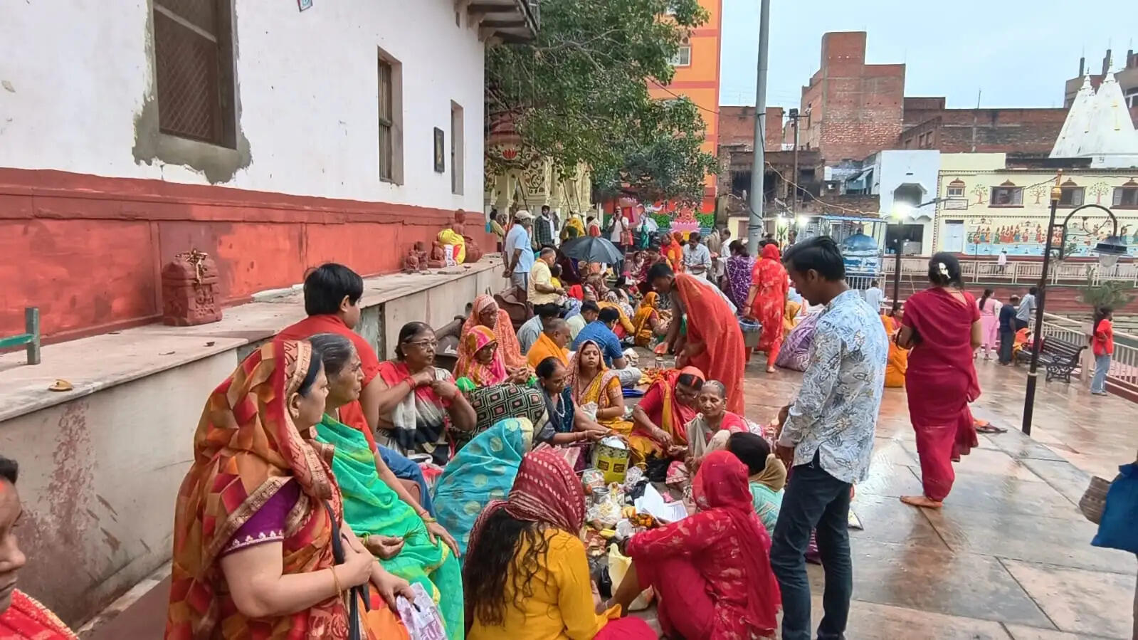 अनंत चतुर्दशी का पर्व श्रद्धा के साथ मना,महिलाओं ने भगवान विष्णु के अनंत स्वरूप की किया आराधना