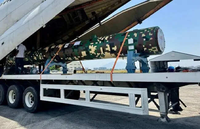 भारत ने&nbsp;फिलीपींस&nbsp;को&nbsp;ब्रह्मोस सुपरसोनिक क्रूज मिसाइल की दूसरी खेप सौंपी